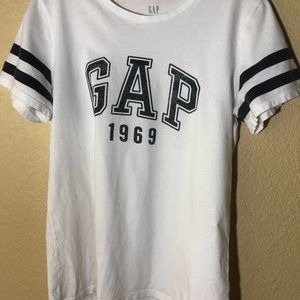 GAP Women’s T-Shirt